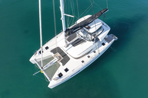 Image of Disonesto yacht #6