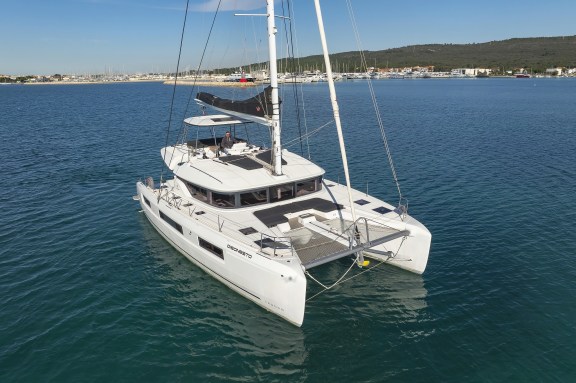Image of Disonesto yacht #12