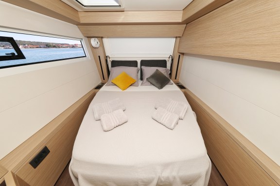 Image of Disonesto yacht #41