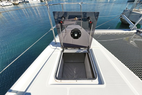 Image of Disonesto yacht #56