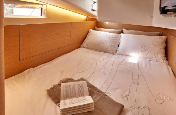 Image of Chimera yacht #10