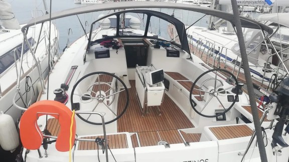 Image of Captain Tzinos yacht #4