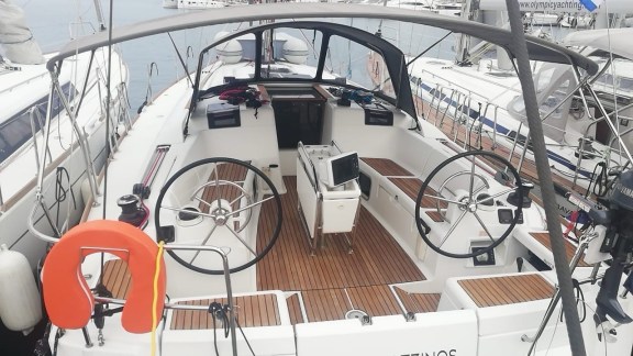 Image of Captain Tzinos yacht #3