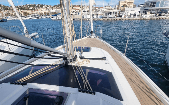 Image of Skyline yacht #3