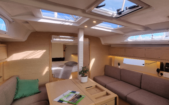 Image of Skyline yacht #6