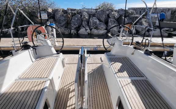 Image of Sunny yacht #4