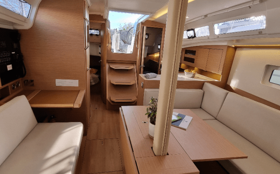 Image of Sunny yacht #6