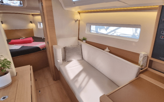 Image of Sunny yacht #7