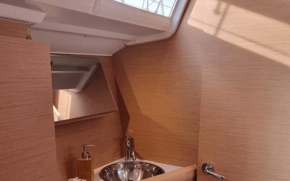 Image of Wiskiki yacht #12