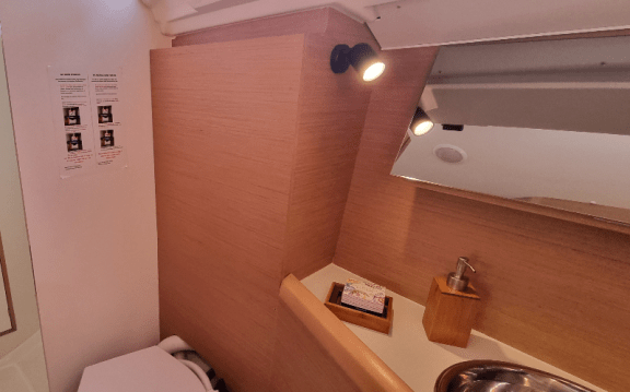 Image of Wiskiki yacht #11