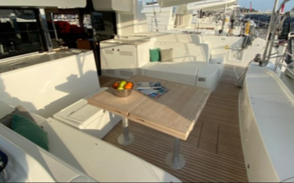 Image of Les Jumeaux yacht #6