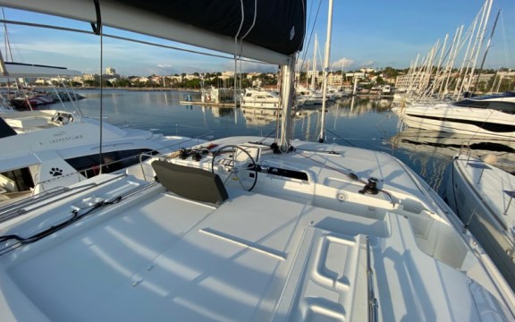 Image of Les Jumeaux yacht #3