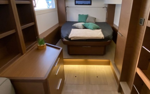 Image of Les Jumeaux yacht #13