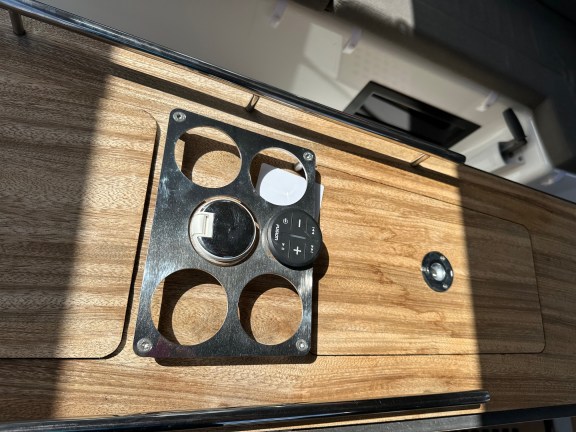 Image of Stock 530 yacht #6