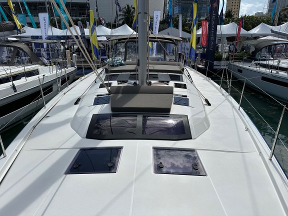 Image of Stock 530 yacht #7