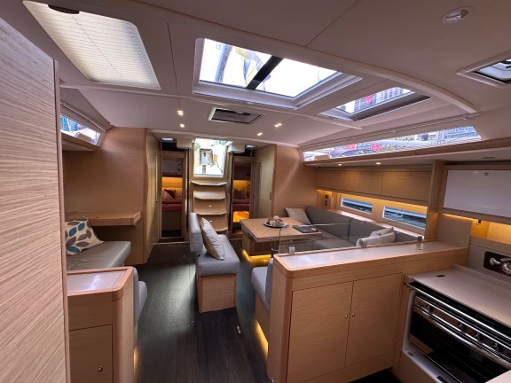 Image of Stock 530 yacht #16