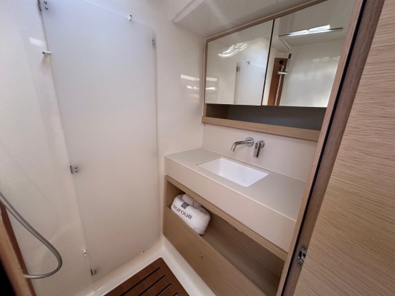 Image of Stock 530 yacht #18