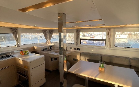 Image of Sail Away yacht #7
