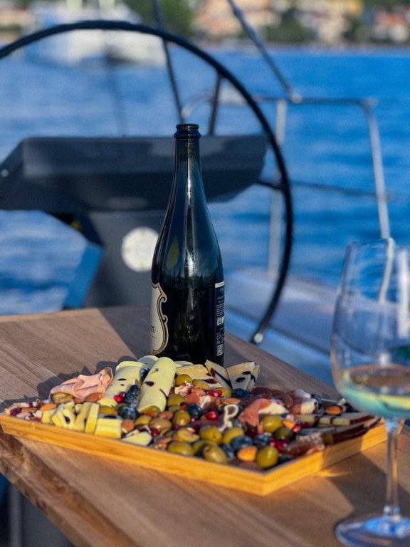 Image of Maria yacht #16