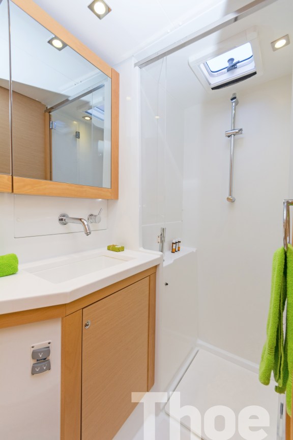 Image of Thoe yacht #11