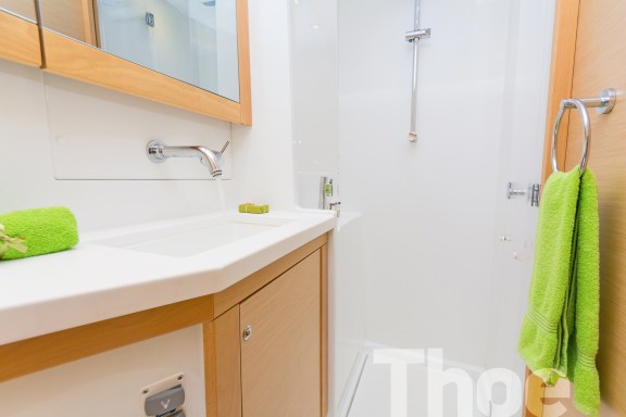 Image of Thoe yacht #12