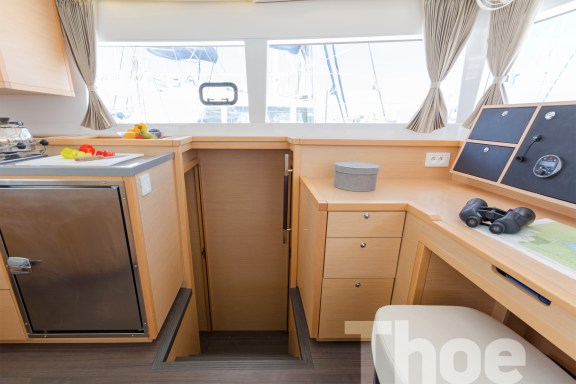 Image of Thoe yacht #18