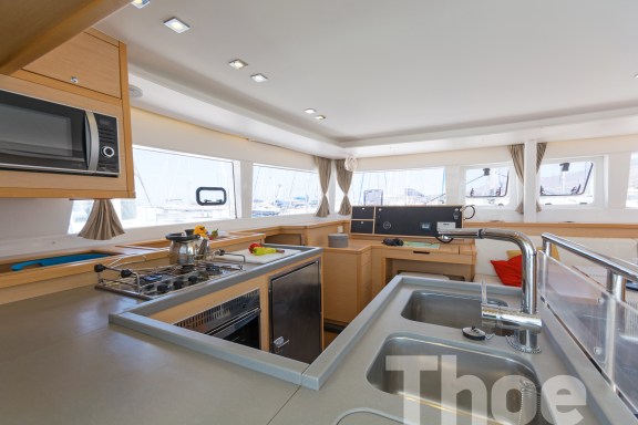 Image of Thoe yacht #24