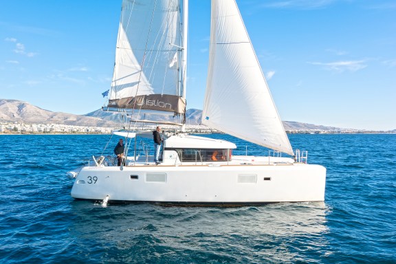 Image of Catanoo yacht #30