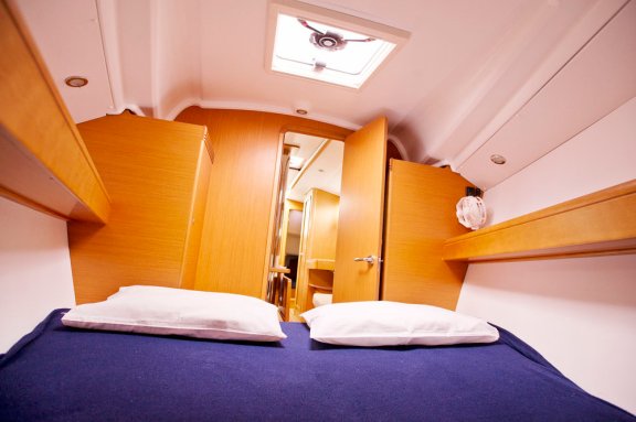 Image of Izella yacht #9