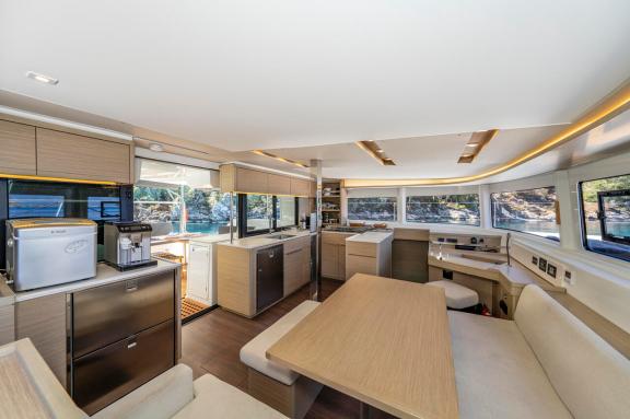 Image of Albatros Escape yacht #12