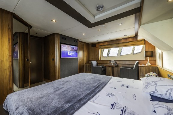 Image of The Best Way yacht #18