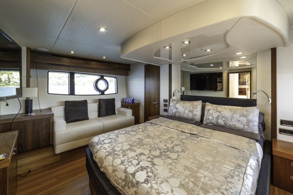 Image of 2 Drunk yacht #19