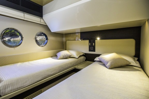 Image of Tamara II yacht #17