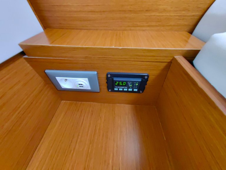 Image of Milky Way yacht #12