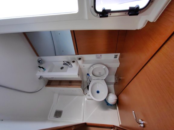 Image of Milky Way yacht #19