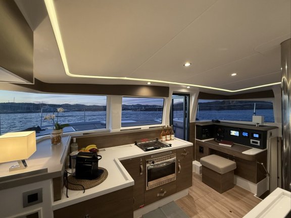 Image of Jeux D’ Hiver yacht #17