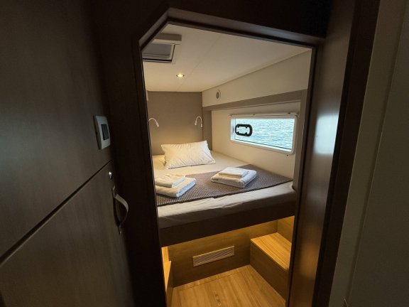 Image of Jeux D’ Hiver yacht #21