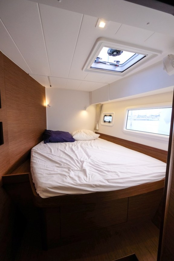 Image of White Chadal yacht #18