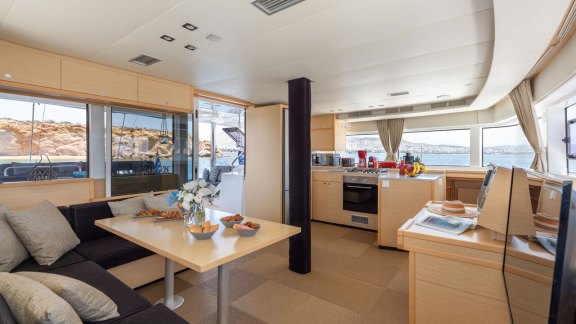 Image of Royal Hearts yacht #6