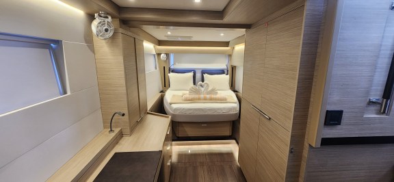 Image of Moondance yacht #21