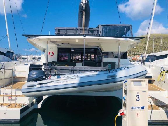 Image of Desafinado yacht #3