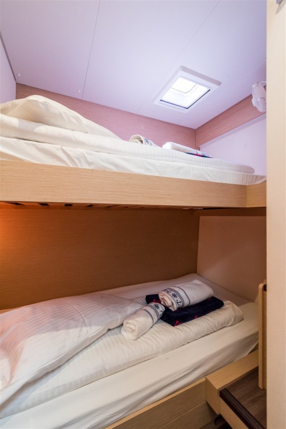 Image of Sunny Wave yacht #35