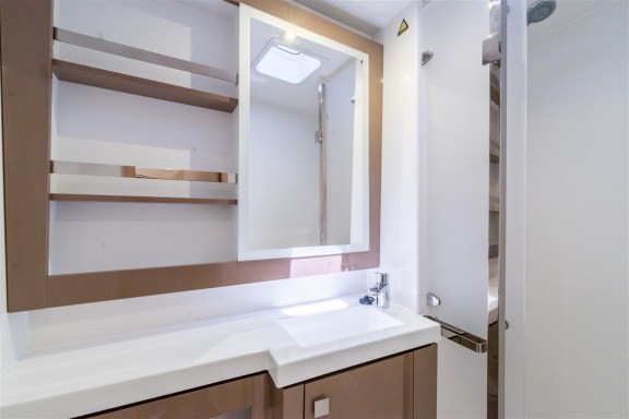 Image of Sunny Wave yacht #41