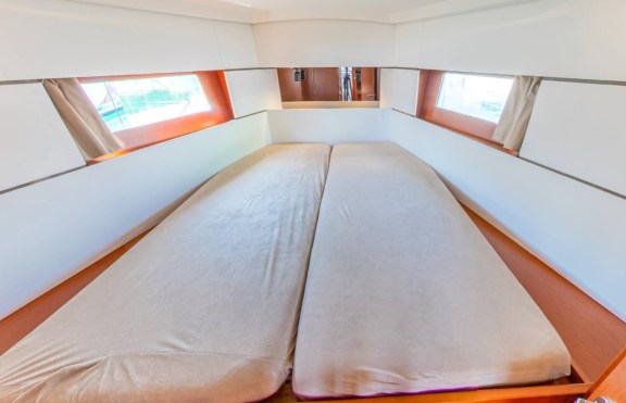 Image of Sailor Jupiter yacht #12