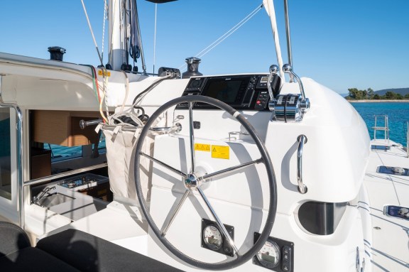 Image of Mignonne yacht #16