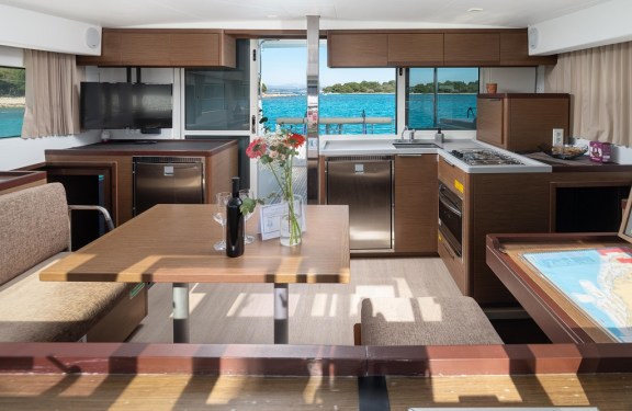 Image of Mignonne yacht #26