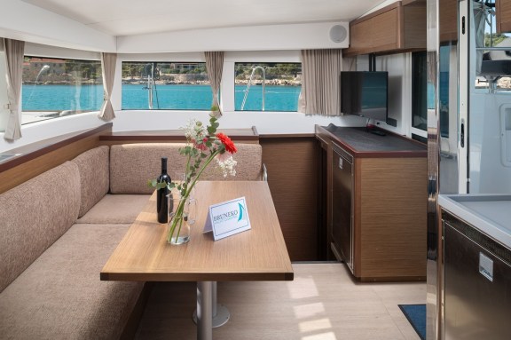 Image of Mignonne yacht #29