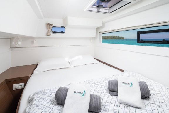 Image of Mignonne yacht #31