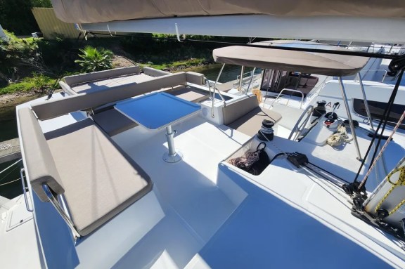 Image of Jackalope yacht #5