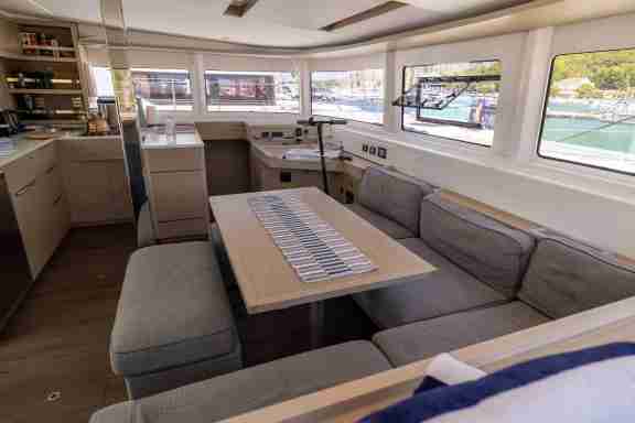 Image of No Limit II yacht #9